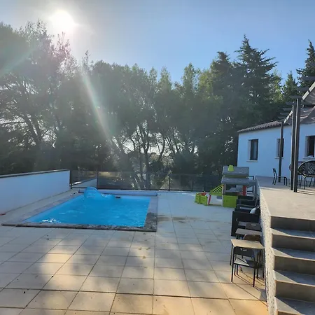 Avec Piscine *